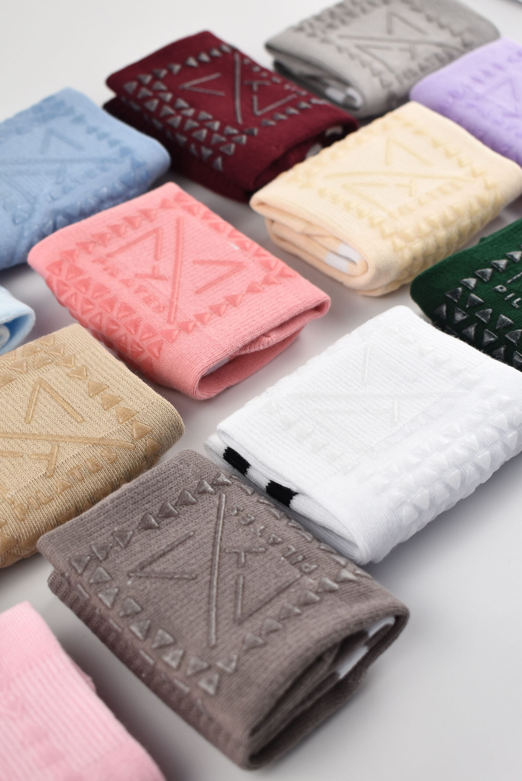 Klasikinės Neslystančios Grip Kojinės - Image 3